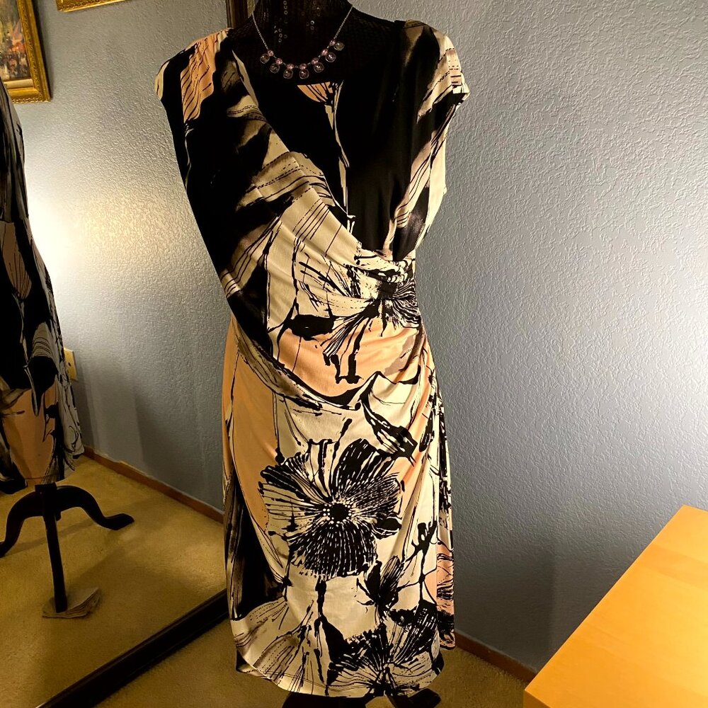 Connected Apparel sleeveless Size 12 Sheath dress for spring and summer